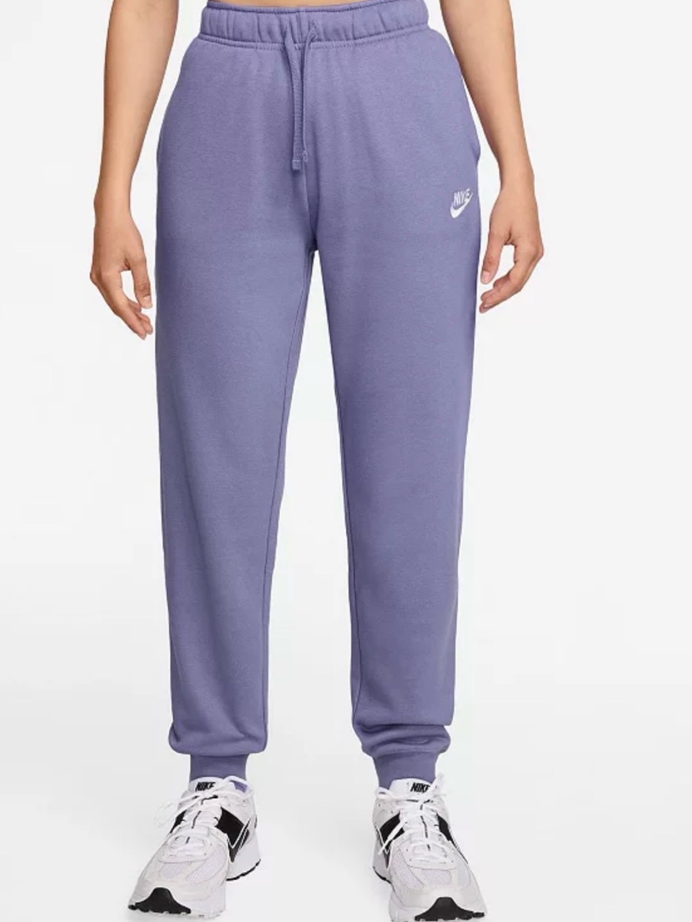 Nike Women's Sportswear Club Fleece joggers new with tags